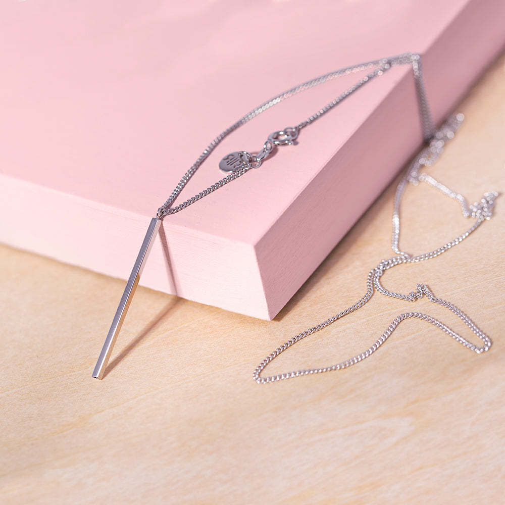 Cut to the Chase Necklace Silver